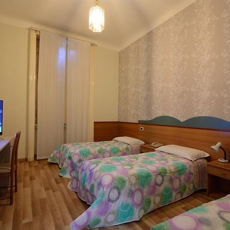 Hotel Gran Sasso Милан Экстерьер фото
