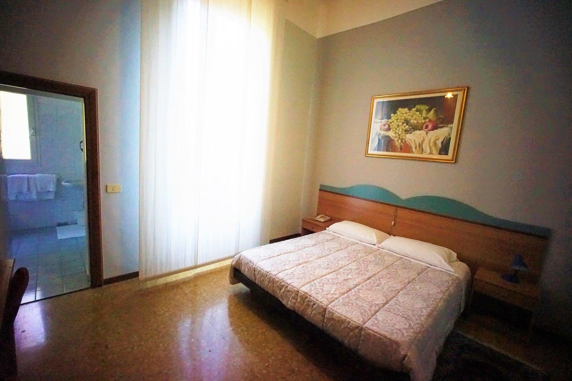 Hotel Gran Sasso Милан Экстерьер фото